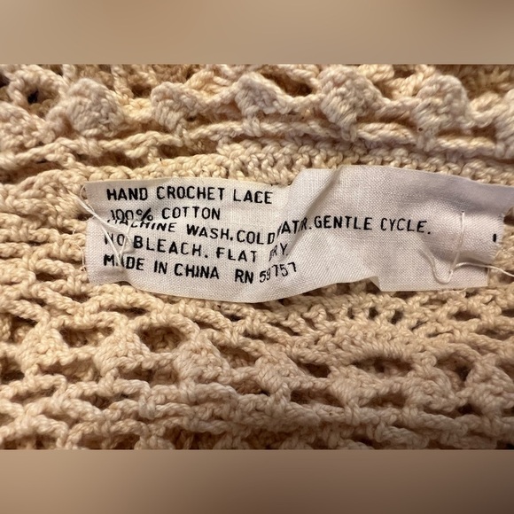 Vintage Hand Crocheted Tablecloth Off White‎ 68"x100" Rectangular - Picture 8 of 13